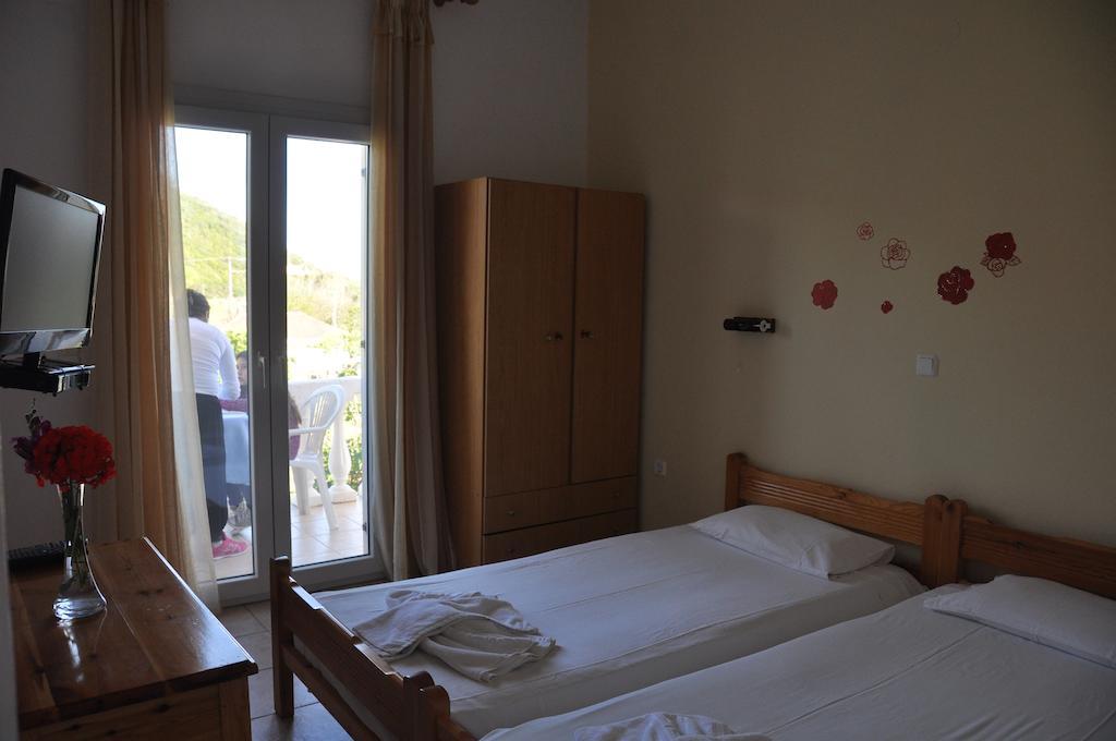 Villa Vasiliki Vitaládes Værelse billede